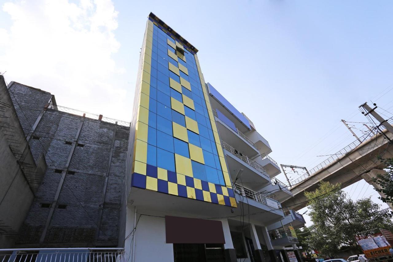 Oyo Dlf Cyber City Near Aravali Biodiversity Park Gurgaon Exterior foto